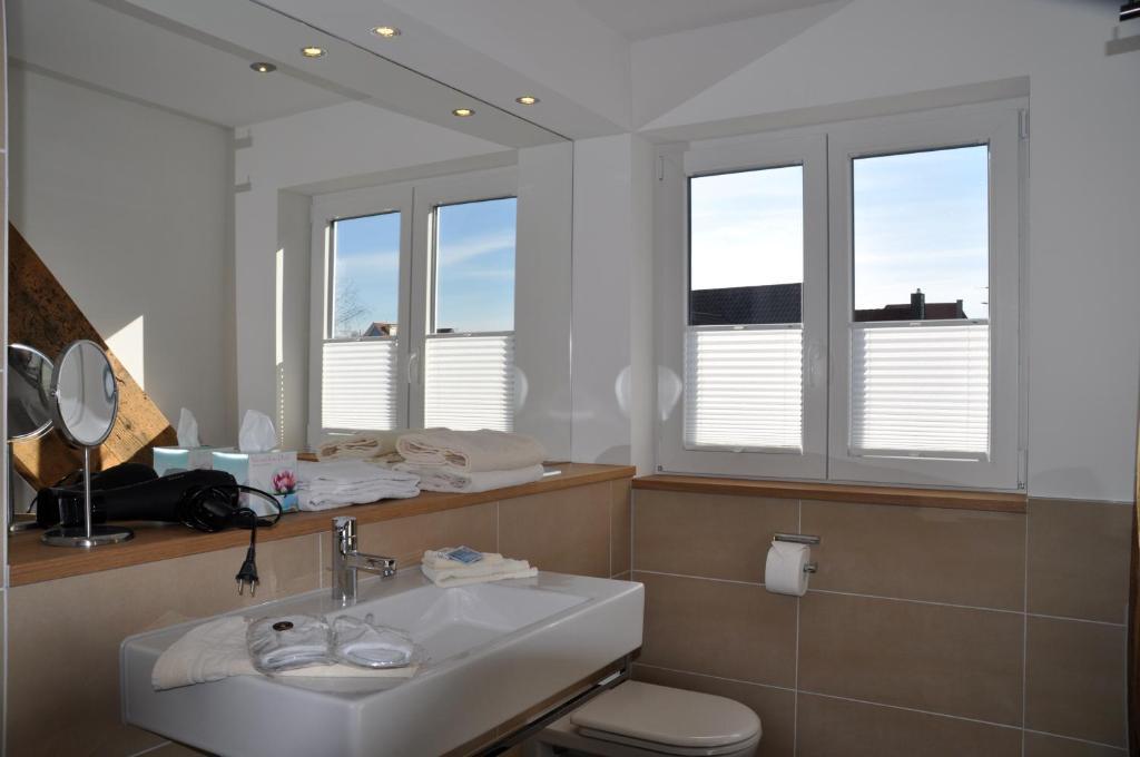 Hotel Hagnauer Seeperle Room photo